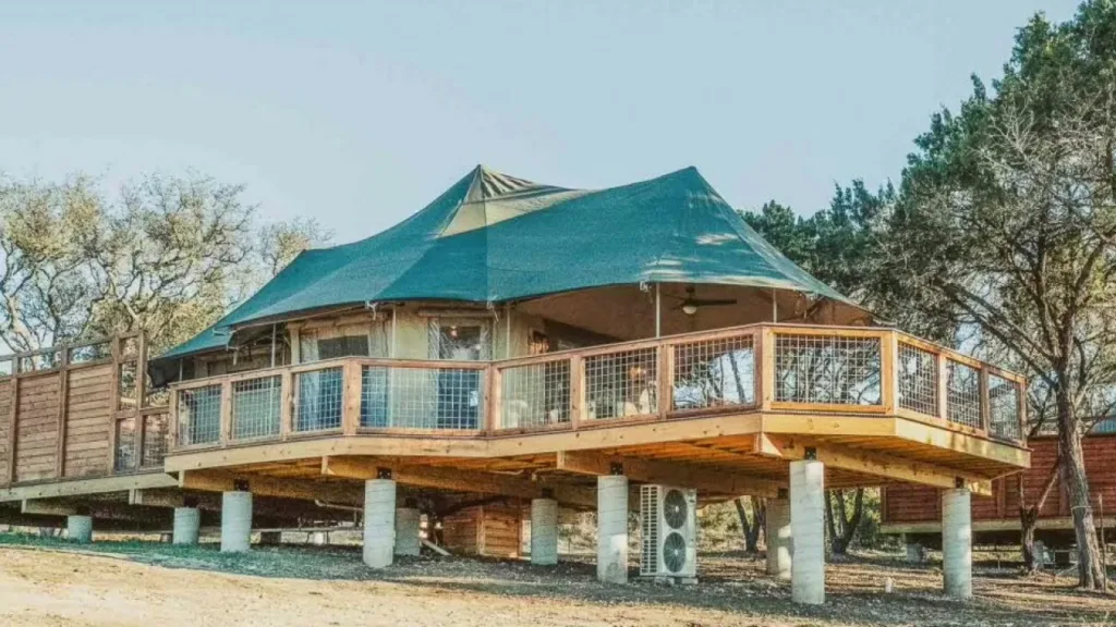 Spoon Mountain Glamping: Secluded Couples Getaways Near San Antonio