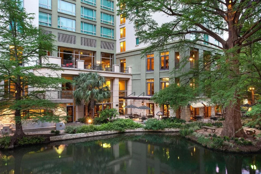 Hotel Contessa: Unwind with Premium San Antonio Romantic Getaway Packages