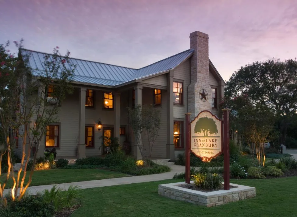 Romantic Weekend Getaways Near Fort Worth: 10 Best 2026 7 Inn on Lake Granbury