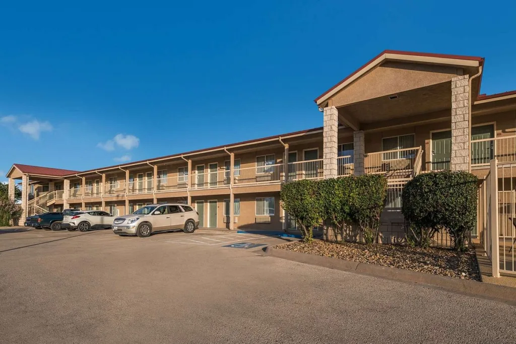 Romantic Weekend Getaways Near Fort Worth: 10 Best 2026 13 Super 8 by Wyndham Sonora
