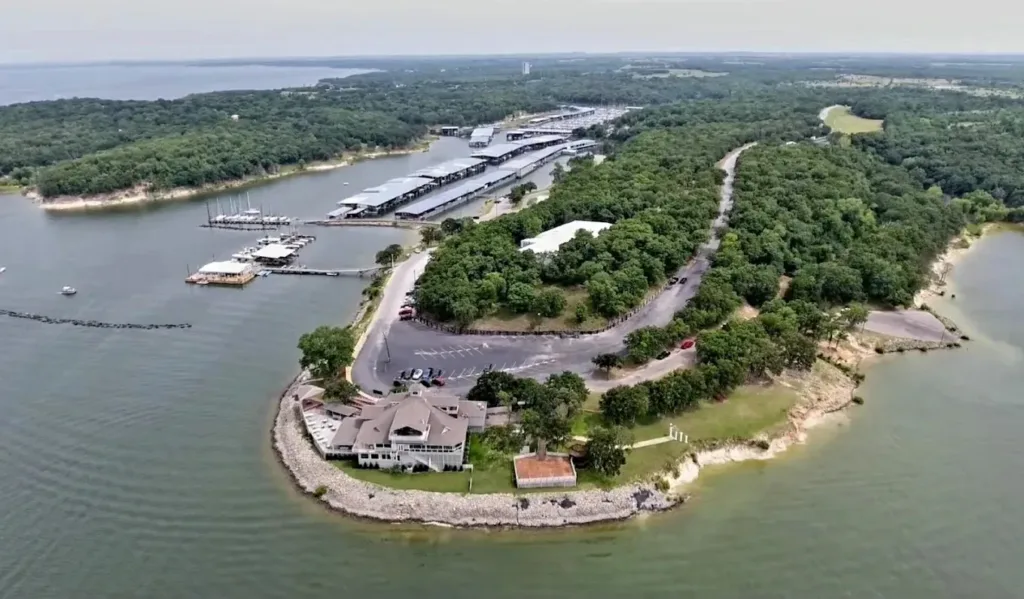 Romantic Weekend Getaways Near DFW: Ultimate 2026 Guide 22 Grandpappy Point Resort: Quiet Lakefront Cabins on Lake Texoma
