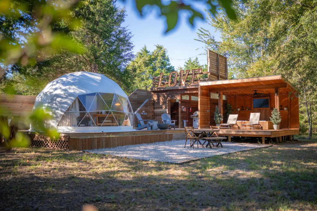 Hot Tub Glamping in Texas: 10 Best Stays, Ultimate 2026 Guide 15 image 144 Spoon Mountain Glamping