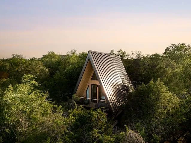 Anniversary Getaways Near Austin: 10 Best Secret Spots 2026 6 Stay Onera: A Treehouse Resort in Texas Wine Country