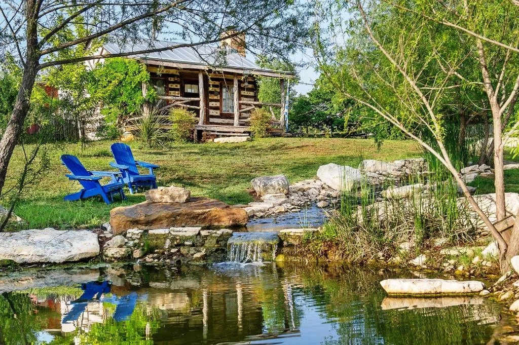 Best Romantic Stay: Barons CreekSide