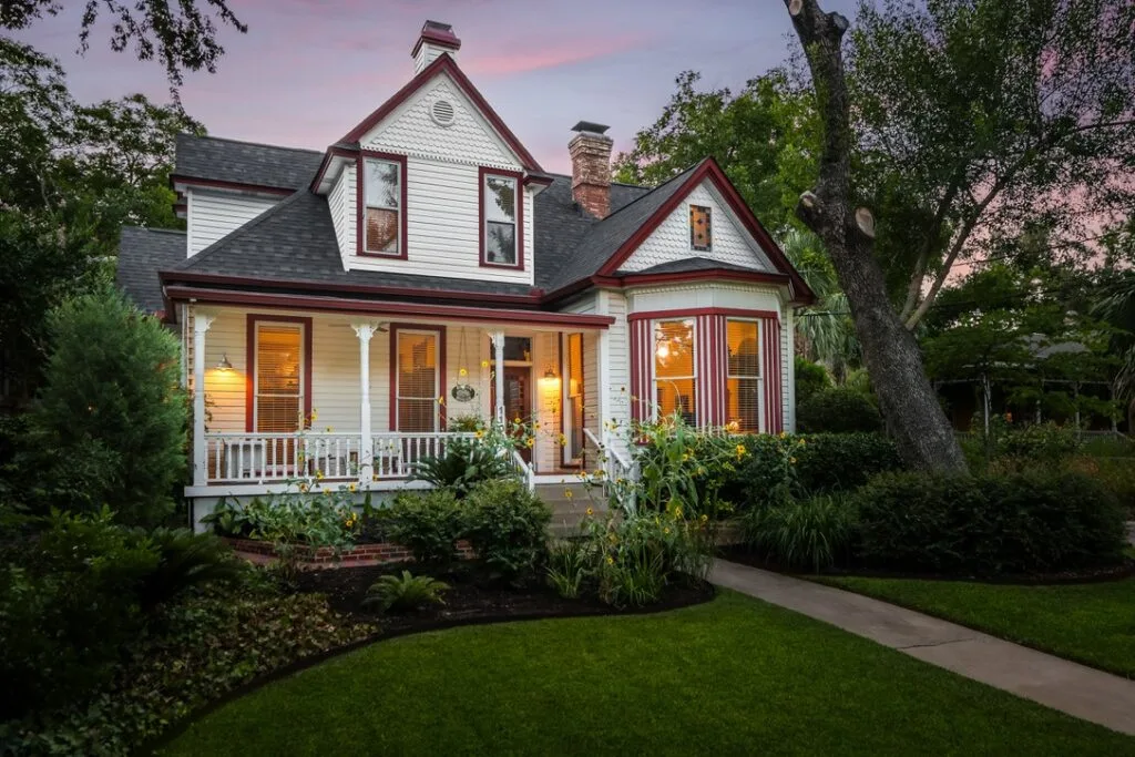 Adults-Only Romantic Getaways Near Austin (2026): 18 Picks 23 Brava House Bed and Breakfast